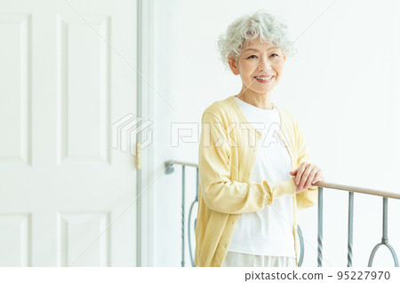 高級女人的第二人生 95227970