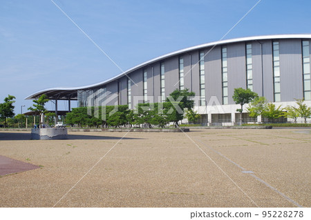 View of the gymnasium building in Izumo Hamayama Park View of the gymnasium building in Izumo Hamayama Park 95228278