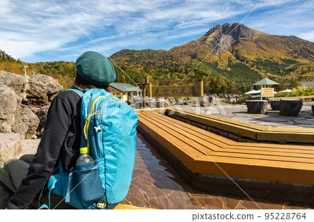 Marunuma Kogen in fine autumn, a footbath in the sky Marunuma Kogen in fine autumn, a footbath in the sky 95228764