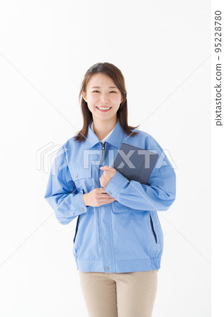 女人穿著工作服 女人穿著工作服 95228780