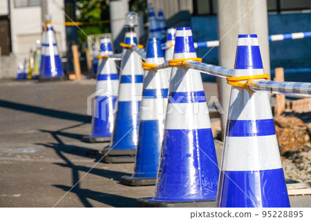 Road gutter sidewalk construction Road gutter sidewalk construction 95228895