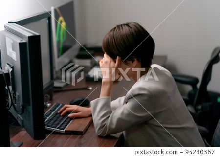 Business Woman Overtime Business Woman Overtime 95230367