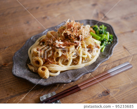 grilled salt udon 95233685
