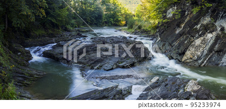 Guk Malyi (Little Guk) waterfall on Carpathian river Pistynka, Hutsulshchyna National Park, Ukraine 95233974