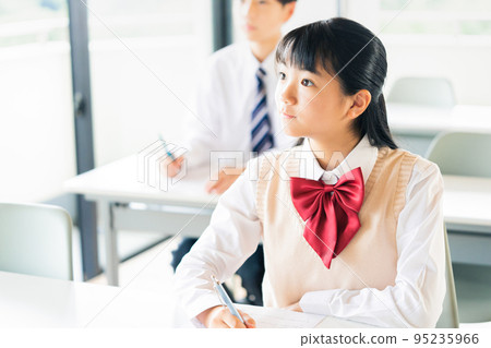 初中生學習 95235966