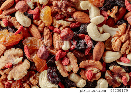 Dried berries and nuts. 95239179