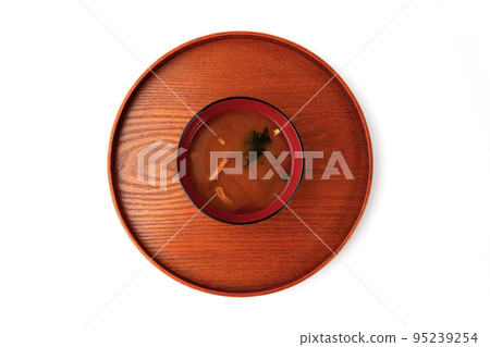Red dashi miso soup white background 95239254