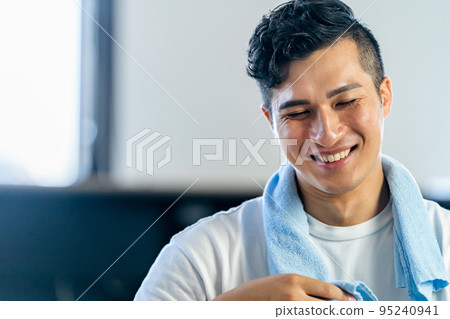 行使, 健身, 男子, 健身房, 微笑, 運動員, 培訓, 個人訓練, 體育 95240941