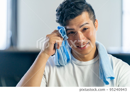 行使, 健身, 男子, 健身房, 微笑, 運動員, 培訓, 個人訓練, 體育 95240943