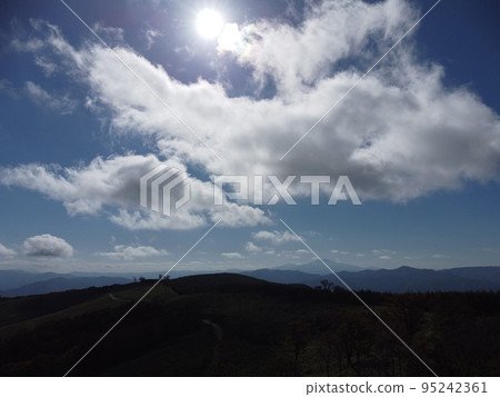 Mountain/Sky Mountain/Sky 95242361