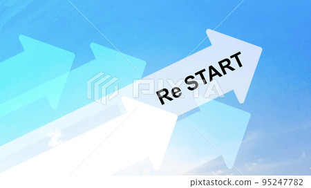 許多箭頭在藍天和 ReSTART_wide 中向右上升 95247782