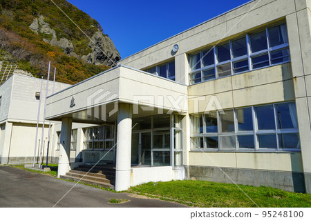 Setana Municipal Shimauta Elementary School (closed) 95248100