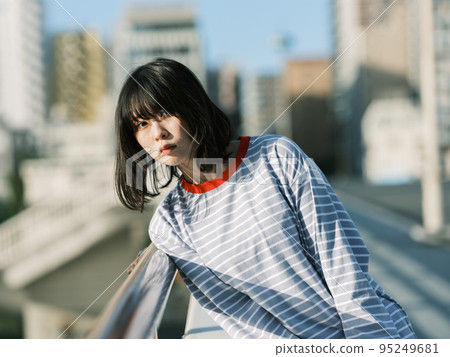 Bridge and ladies Bridge and ladies 95249681