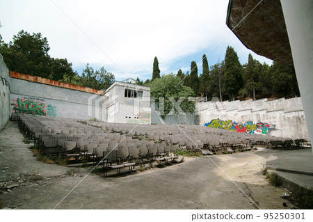 The old street theater. Open-air audience chairs The old street theater. Open-air audience chairs 95250301