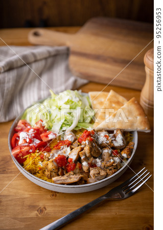 chicken over rice, new york style famous halal food 95256953