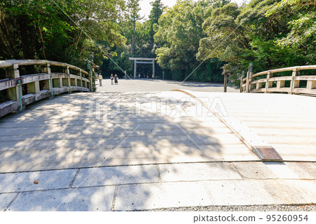 Hiyoke 橋和 Geku Torii 95260954