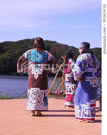 Dance of Ainu culture Upopoy 95261418