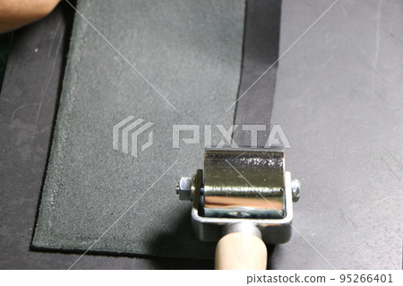 paste the leather paste the leather 95266401