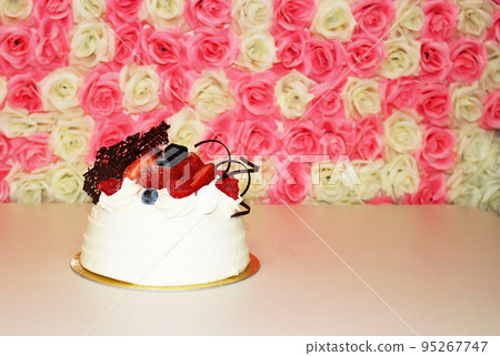 Chantilly Phrase (Shortcake) Chantilly Phrase (Shortcake) 95267747