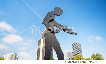 Close view of a statue of a female silhouette in Frankfurt, Germany 95268149