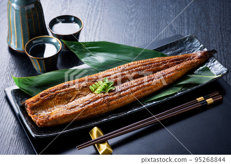 Japanese eel kabayaki and sake Japanese eel kabayaki and sake 95268844