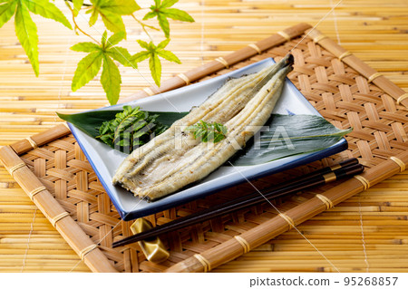 Unagi white grilled 95268857