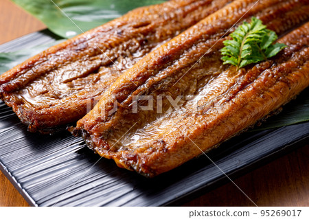 烤鰻魚 95269017