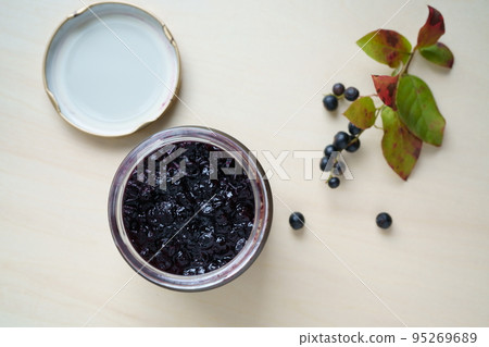 Natsuhaze (Kohaze) jam and kohaze fruit Natsuhaze (Kohaze) jam and kohaze fruit 95269689