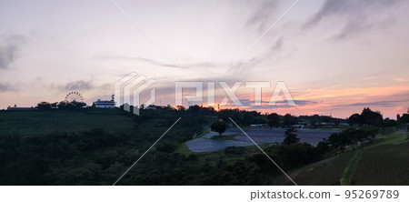 Twilight view 95269789