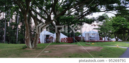 Dome tent and swing scenery Dome tent and swing scenery 95269791