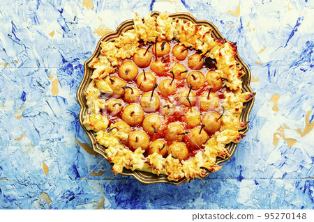 Stylish homemade pear pie 95270148