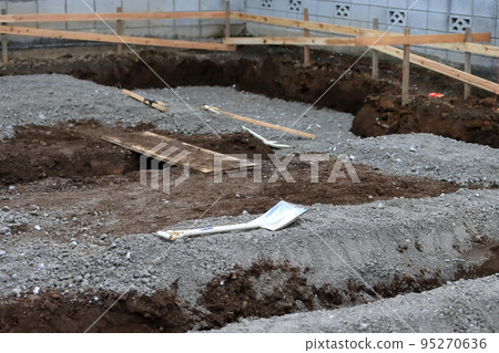 Foundation work (root cutting, crushed stone paving) Foundation work (root cutting, crushed stone paving) 95270636