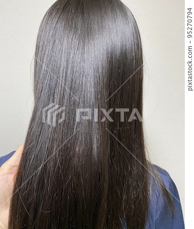 Glossy hair for long hair, straightening, after treatment Glossy hair for long hair, straightening, after treatment 95270794