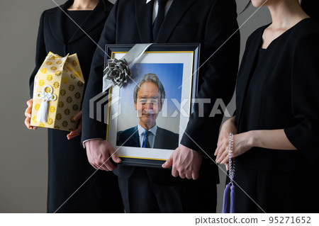 Funeral image Funeral image 95271652