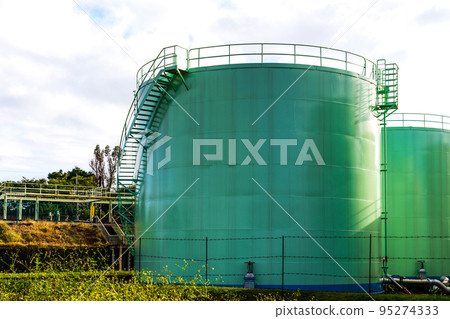 Liquefied natural gas Shipping facility Gas station Liquefied natural gas Shipping facility Gas station 95274333