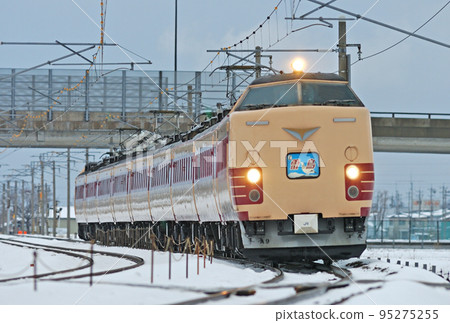 北陸本線加賀-笠間-三河JR西485系列A09編隊(京都)雷長 北陸本線加賀-笠間-三河JR西485系列A09編隊(京都)雷長 95275255