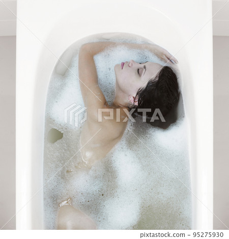 portrait of young beautiful woman in bathroom portrait of young beautiful woman in bathroom 95275930