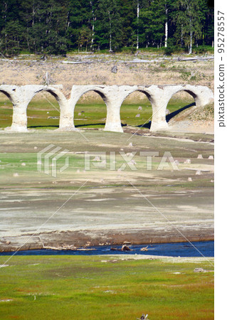 Phantom Bridge ~ Taushubetsu River Bridge Phantom Bridge ~ Taushubetsu River Bridge 95278557