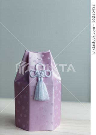 The remains of a dog, a funeral urn, a bone 95280458