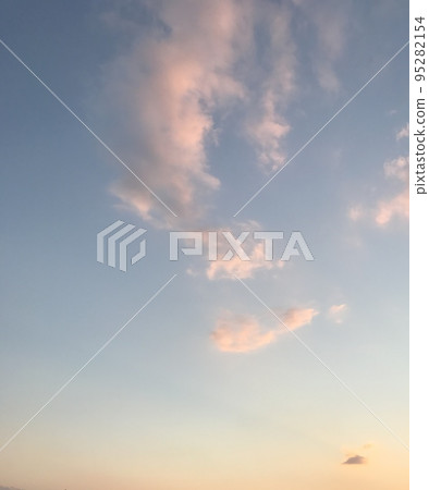 At dusk At dusk 95282154