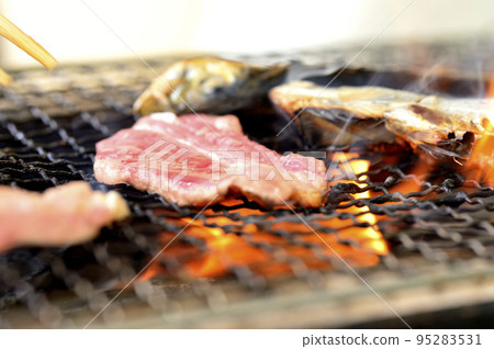 燒烤在家裡 95283531