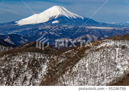 冬季的丹澤山·Nabebarasan和富士山 95286786