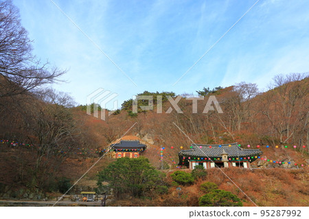 慶州石窟庵, 石窟庵, 隱居處, 佛教, 韓屋, 蓮花燈, 寺廟, 佛像, 觀音菩薩, 95287992