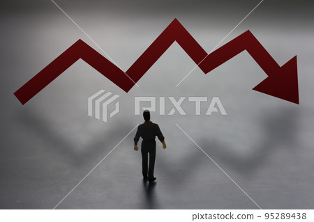 向下箭頭和商人 向下箭頭和商人 95289438