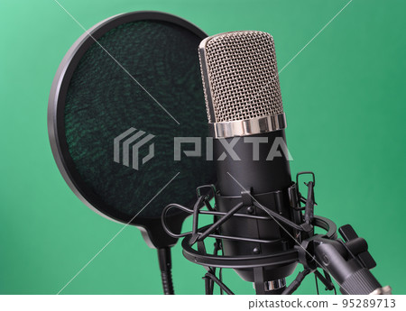用麥克風錄製 用麥克風錄製 95289713