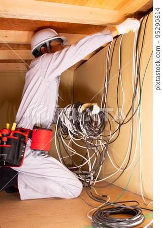Electrical construction work Electrical construction work 95290814