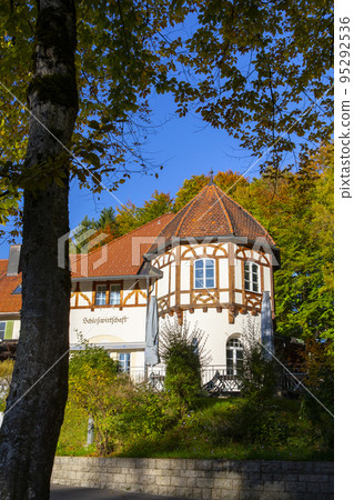 小鎮，德國，德國巴伐利亞，施旺高鎮，小さな町、ドイツ、バイエルン、ドイツ、シュヴァンガウ、town 95292536