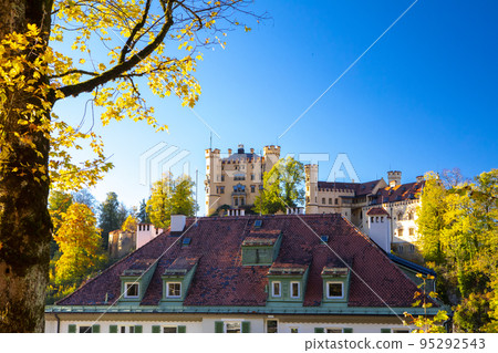 小鎮，德國，德國巴伐利亞，施旺高鎮，小さな町、ドイツ、バイエルン、ドイツ、シュヴァンガウ、town 95292543