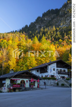 小鎮，德國，德國巴伐利亞，施旺高鎮，小さな町、ドイツ、バイエルン、ドイツ、シュヴァンガウ、town 95292552