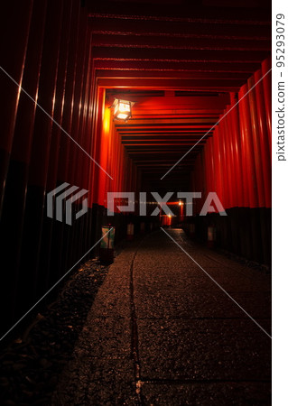 Fushimi Inari Shrine at night after rain Fushimi Inari Shrine at night after rain 95293079